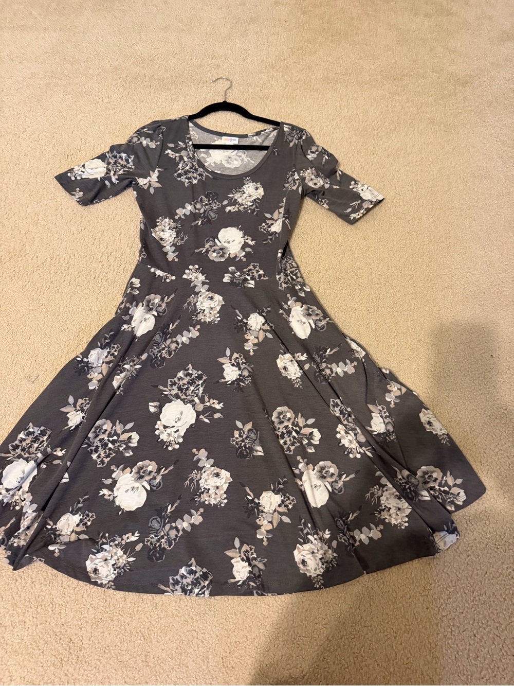 Large LuLaRoe LLR Nicole 3/4 Sleeve Dress gray and white floral